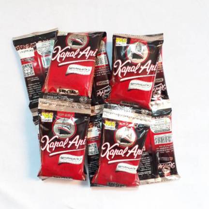 Kopi Kapal Api Sachet (Isi 10)
